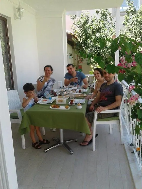 Yarimada Tatil Evi Hotel Marmaris Turcja